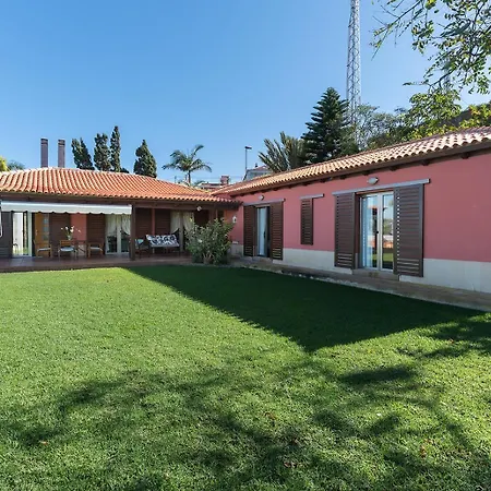 En El Norte De Tenerife بيت للعطل